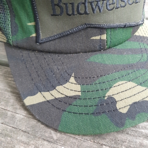 Budweiser camouflage print snapback trucker hat - Picture 3 of 11
